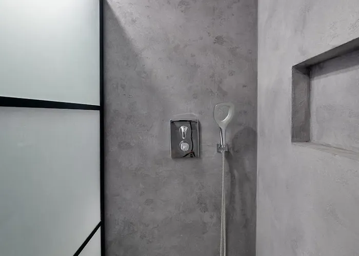 Ar Rezidencia Rosna *